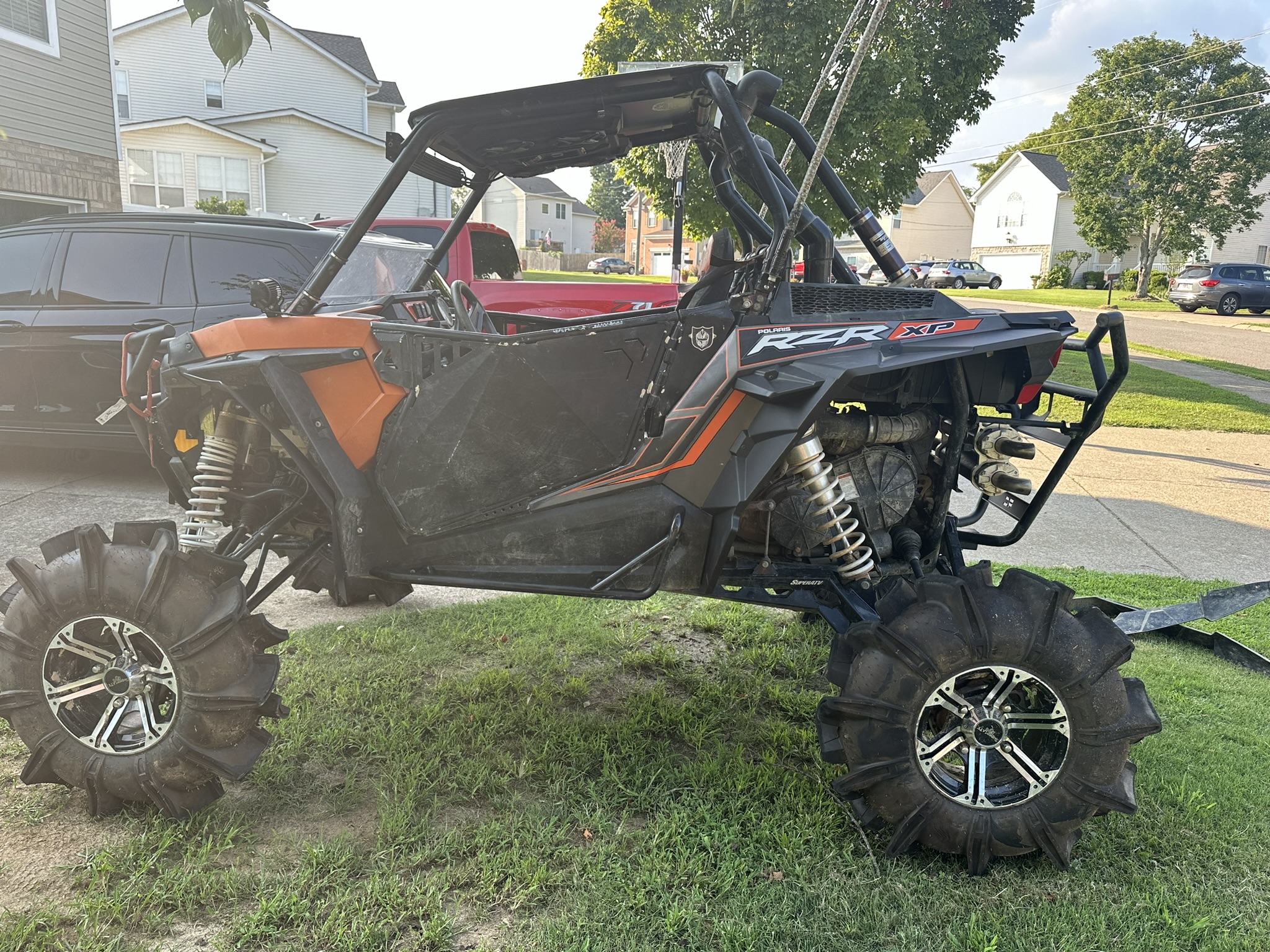Polaris RZR 1000 XP left side